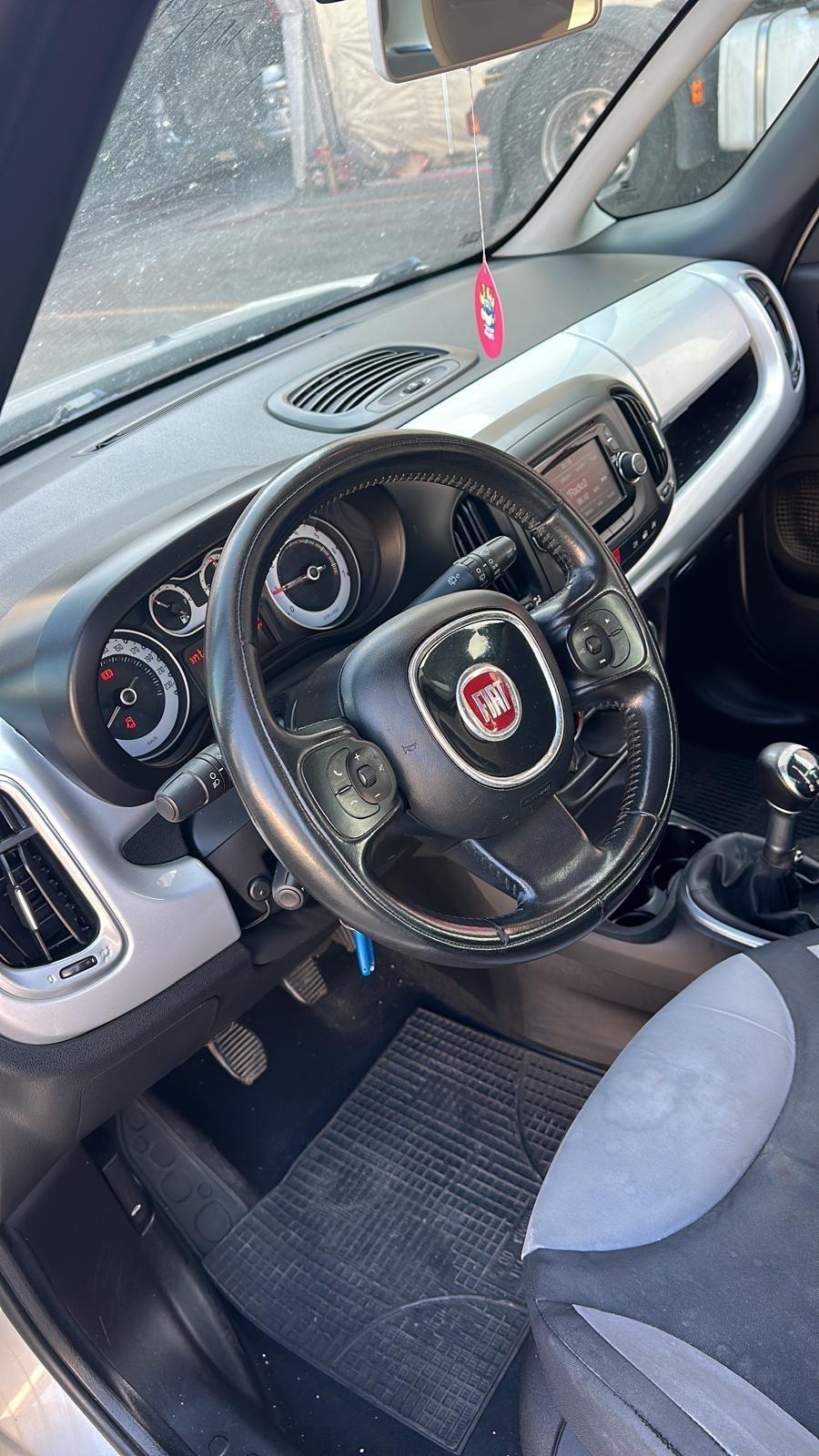 Fiat 500L 1.3 Multijet 85 CV Pop Star - LEGGI