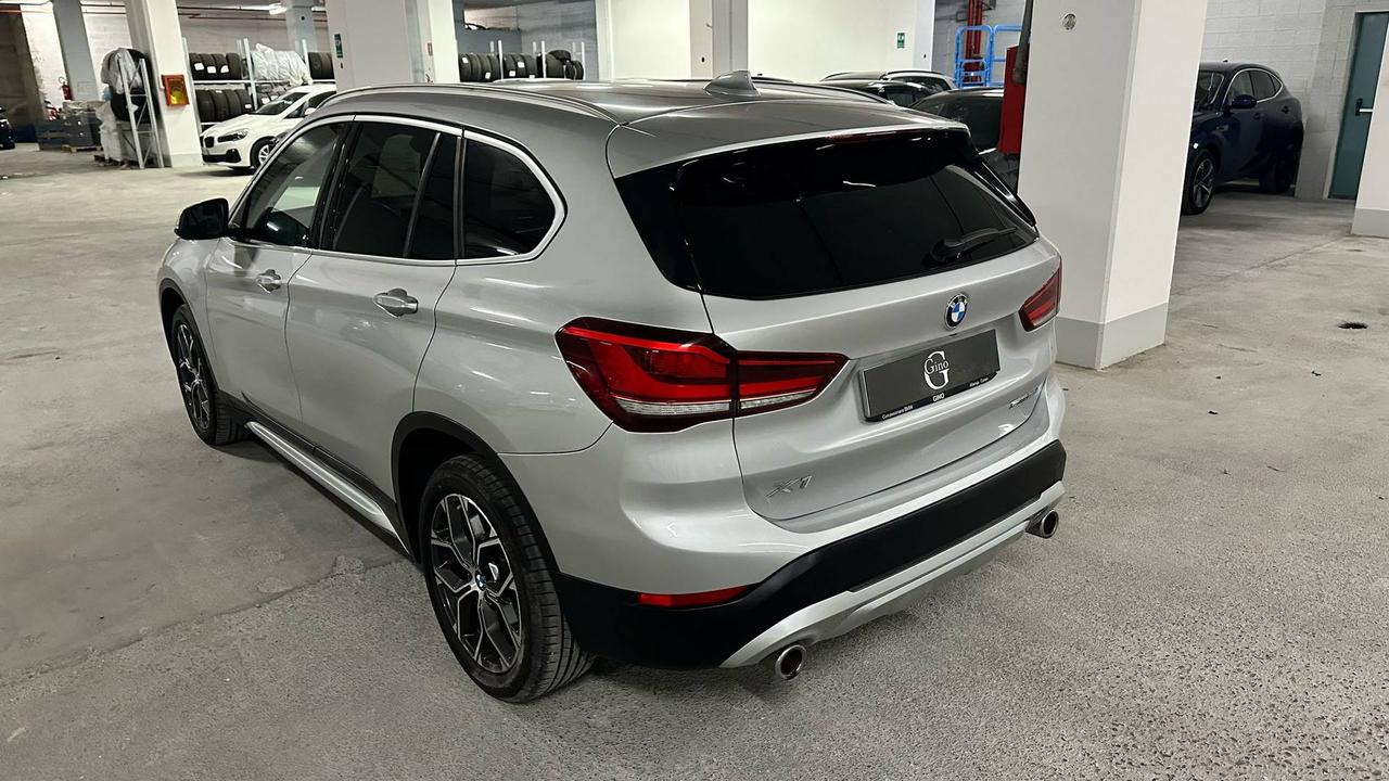 BMW X1 F48 2019 - X1 sdrive18d xLine auto