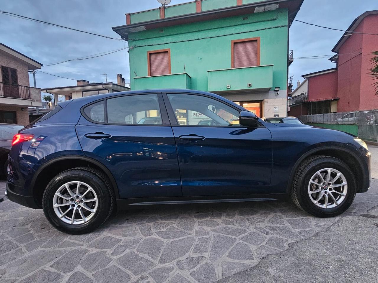 Alfa Romeo Stelvio 2.2 Turbodiesel 180 CV AT8 Q4 Business