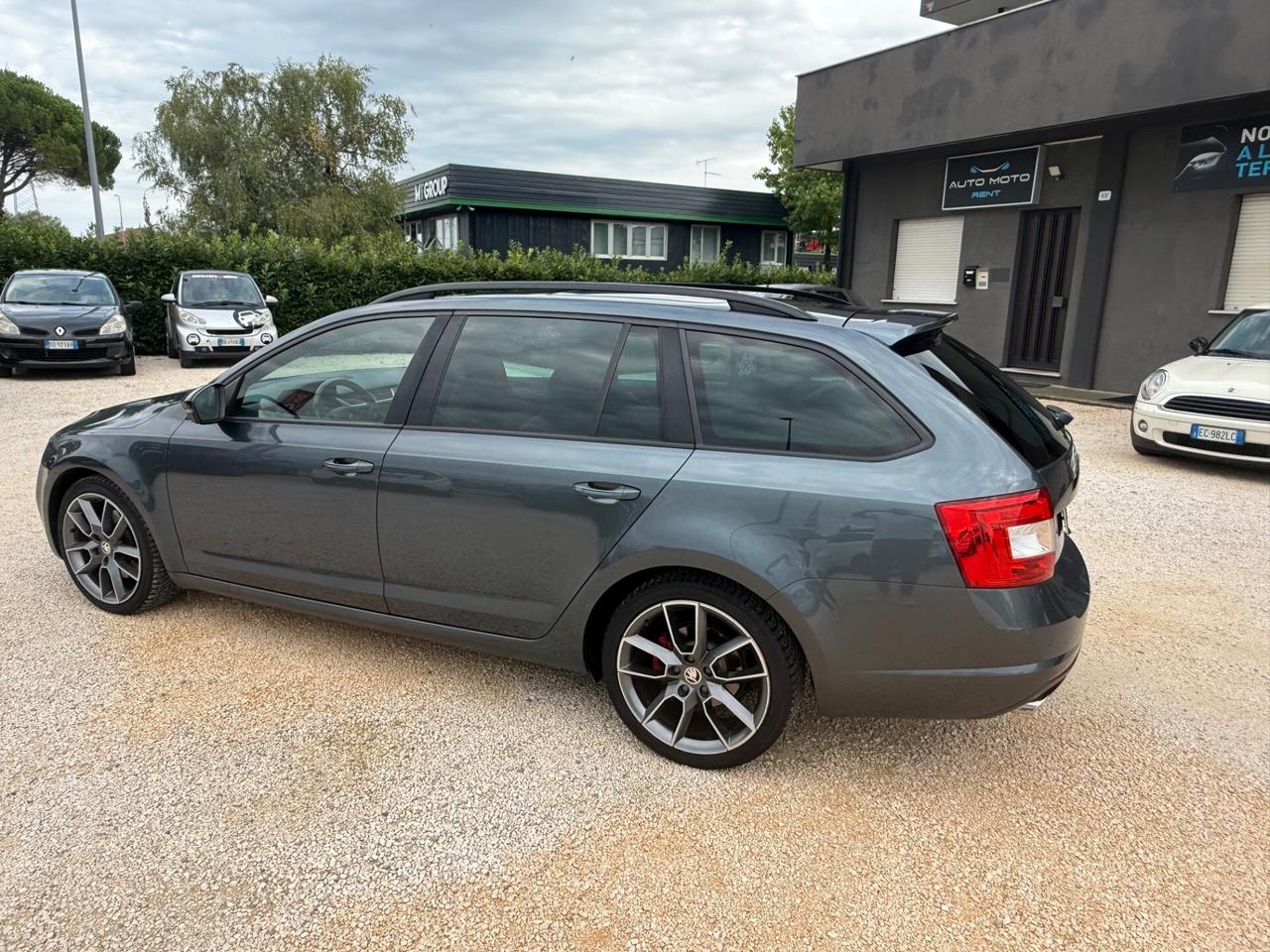 Skoda Octavia 2.0 TDI DSG Wagon VRS