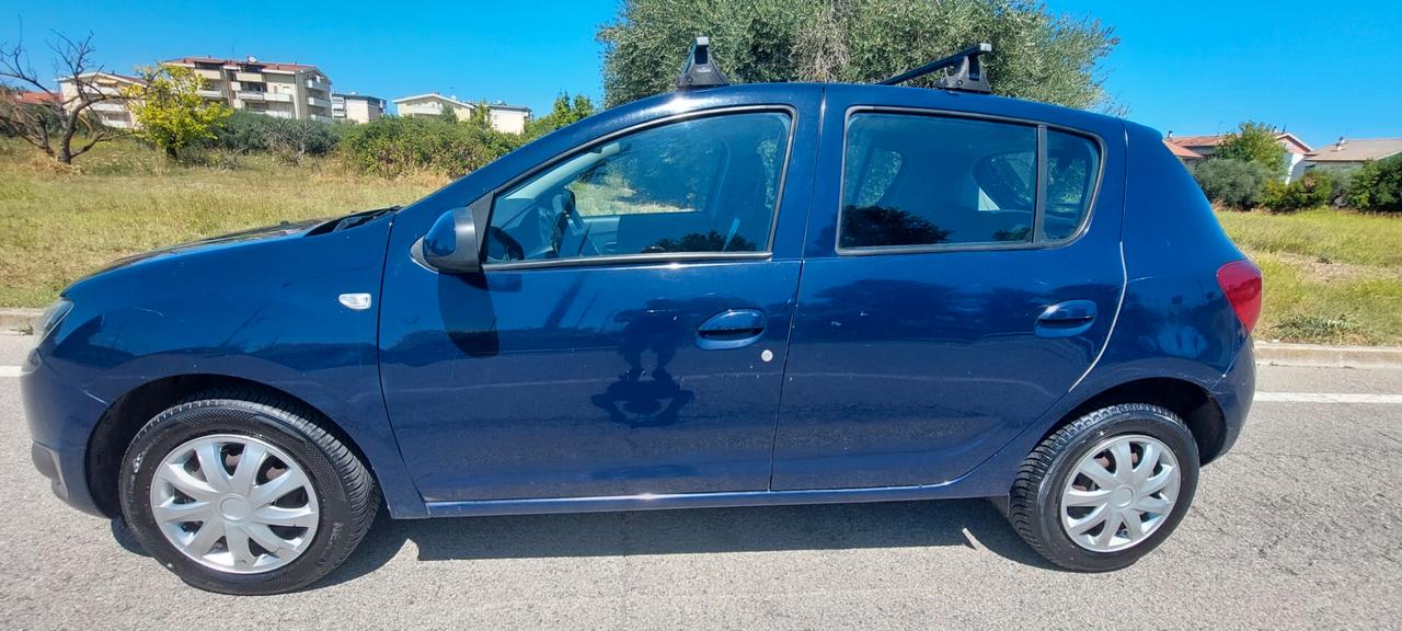 DACIA SANDERO 1,5 DIESEL X NEOPATENTATI 75 CV GOMME NUOVE IMPECCABILE
