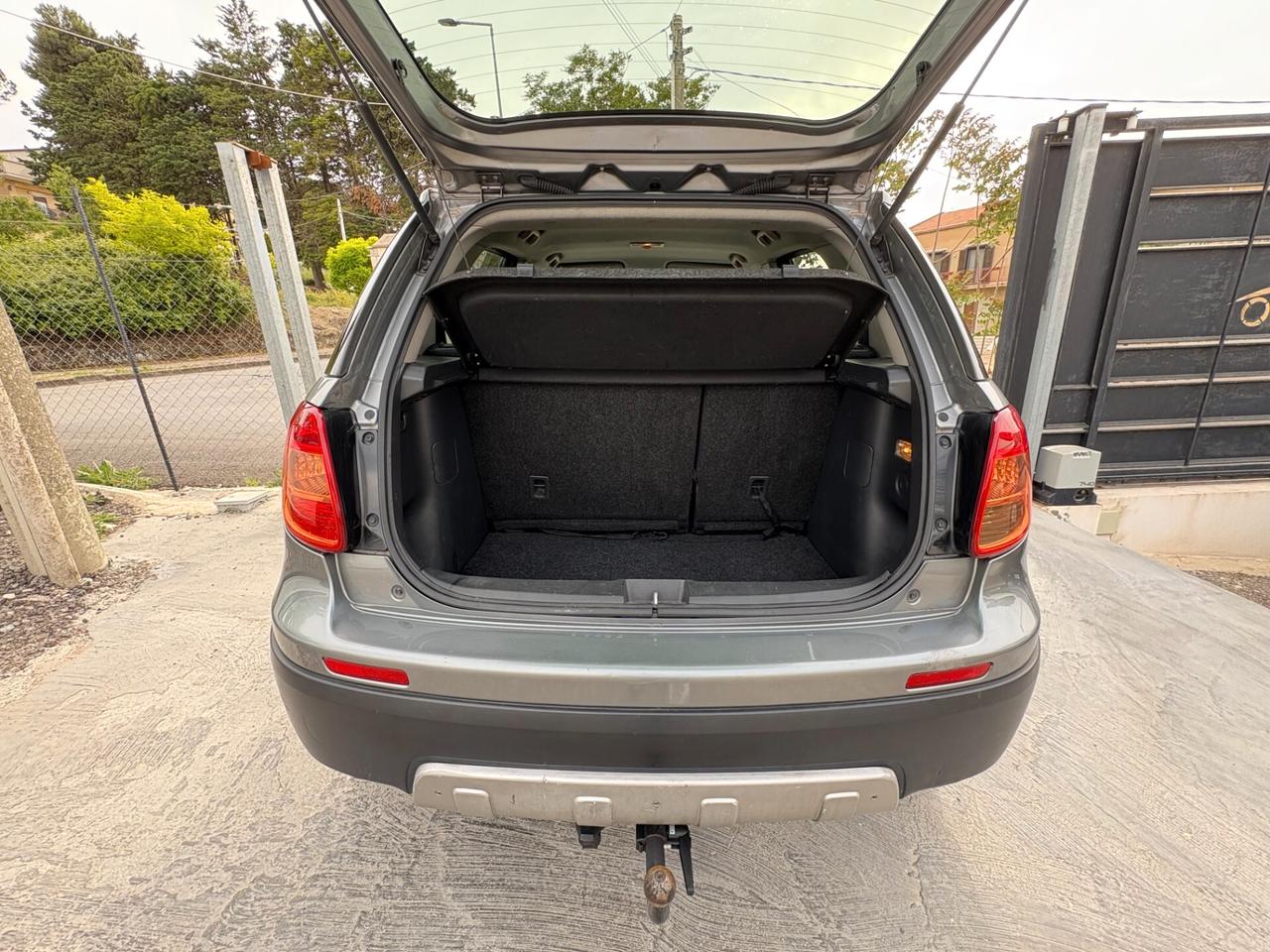 Fiat Sedici 4X4 1.9 MJT (GANCIO TRAINO)