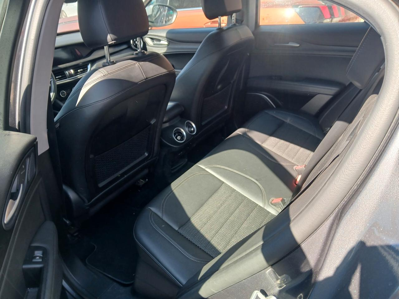 Alfa Romeo Stelvio 2.2 Turbodiesel 180 CV AT8 Q4 Business