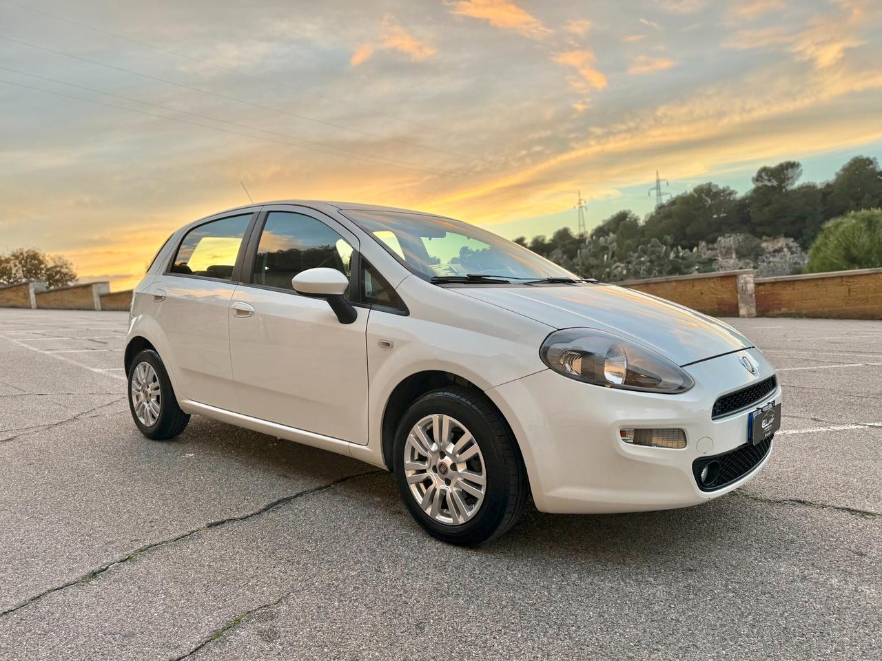 Fiat Punto LOUNGE/1.2 69 CV/CAR PLAY/5 POSTI