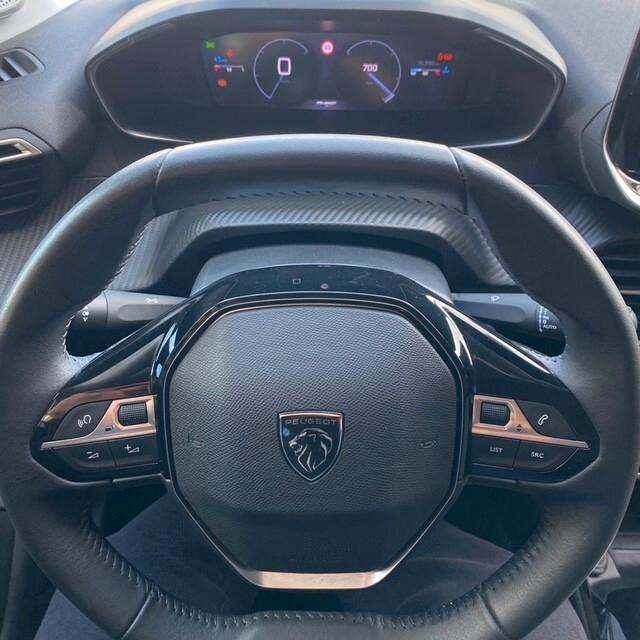 Peugeot 208 PureTech 100 Allure"16 mila km"