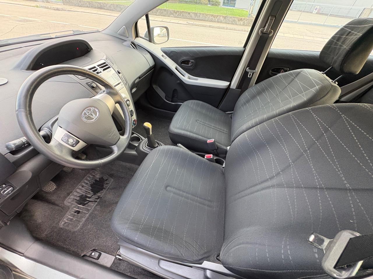 Toyota Yaris 1.3 5 porte Sol