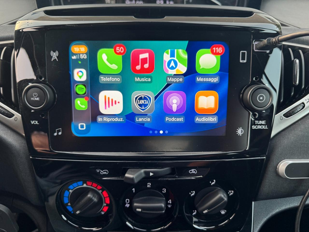 Lancia Ypsilon 1.0 FireFly 5 porte S&S Hybrid Gold