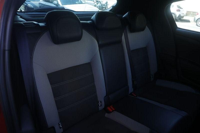 DS DS4 Crossback DS DS4 Crossback 2.0 BlueHDi 180cv S&S EAT6 Sport Chic 133KW ANNO 2016