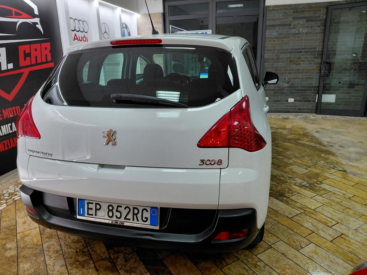 Peugeot 3008 1.6 HDi 115CV anno 2013