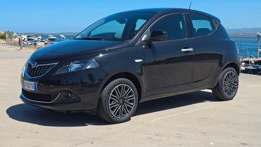 Lancia Ypsilon 1.0 FireFly 5 porte S&S Hybrid Gold