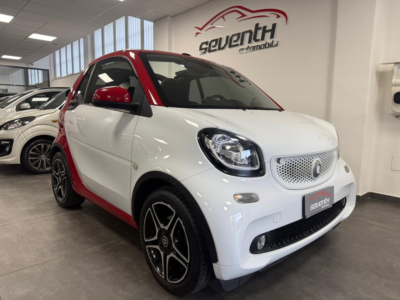 Smart ForTwo 70 1.0 twinamic Red & the city