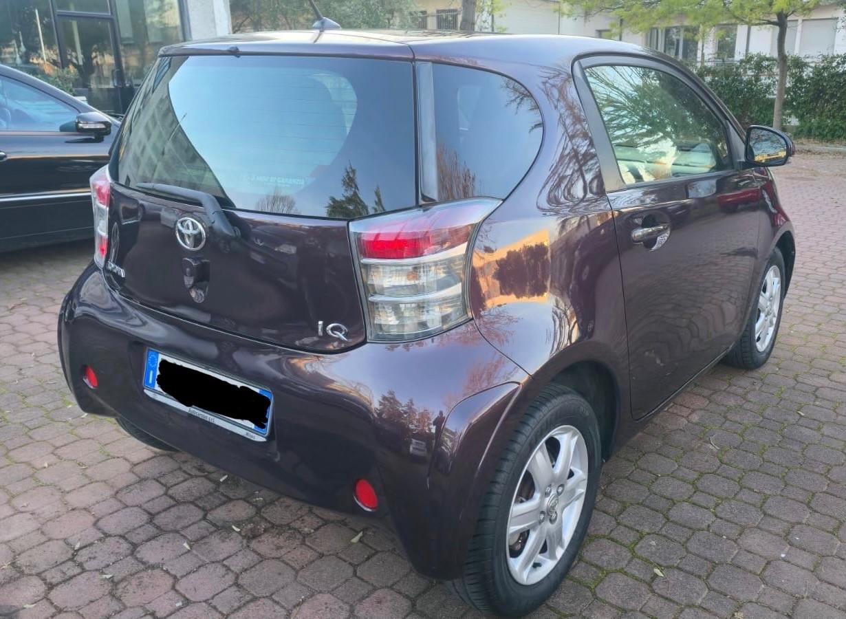 Toyota iQ 1.0 Sol