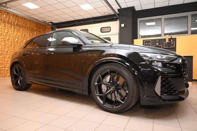 AUDI RS Q8 PERFORMANCE 640CV MOD.2026 CARBOCERAMICI SCONTO28%