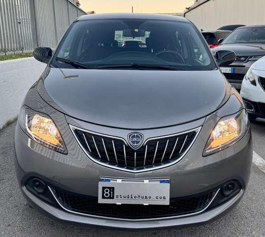 Lancia Ypsilon 1.0 FireFly 5 porte S&S Hybrid Platino