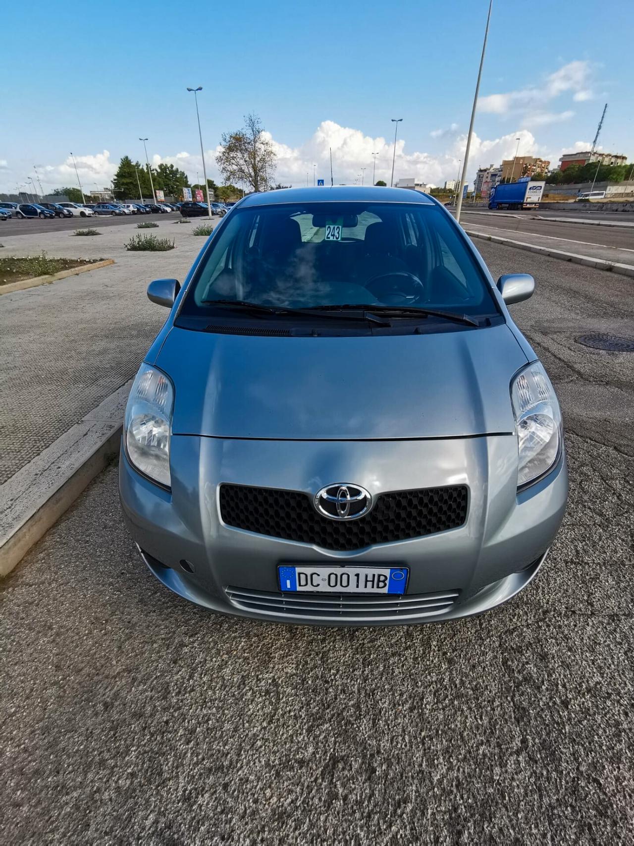 Toyota Yaris 1.0 5 porte Sol 2006