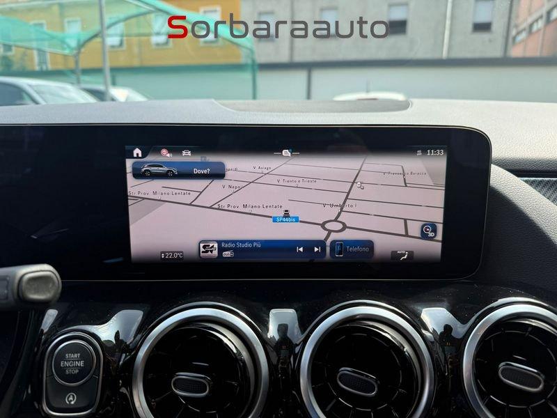 Mercedes-Benz GLA 200 d Automatic AMG Line Premium con Tetto Panoramico.