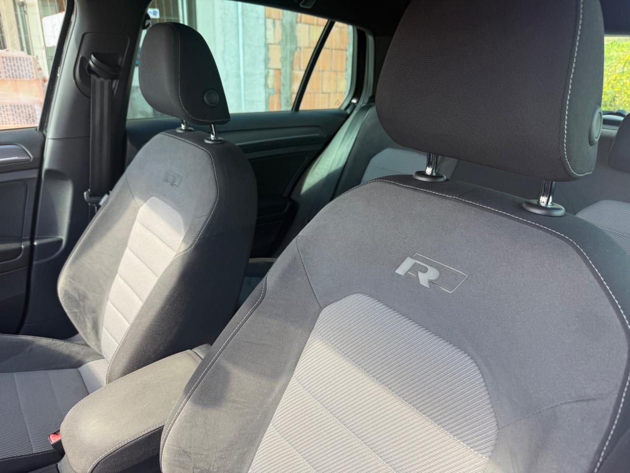 Volkswagen Golf 2.0 TDI 5p. R-Line BlueMotion Technology