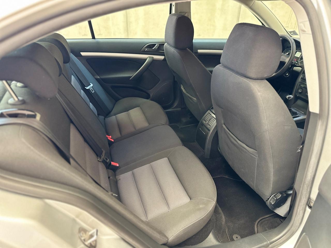 Skoda Octavia 1.6 MPI 102cv Ambition GPL