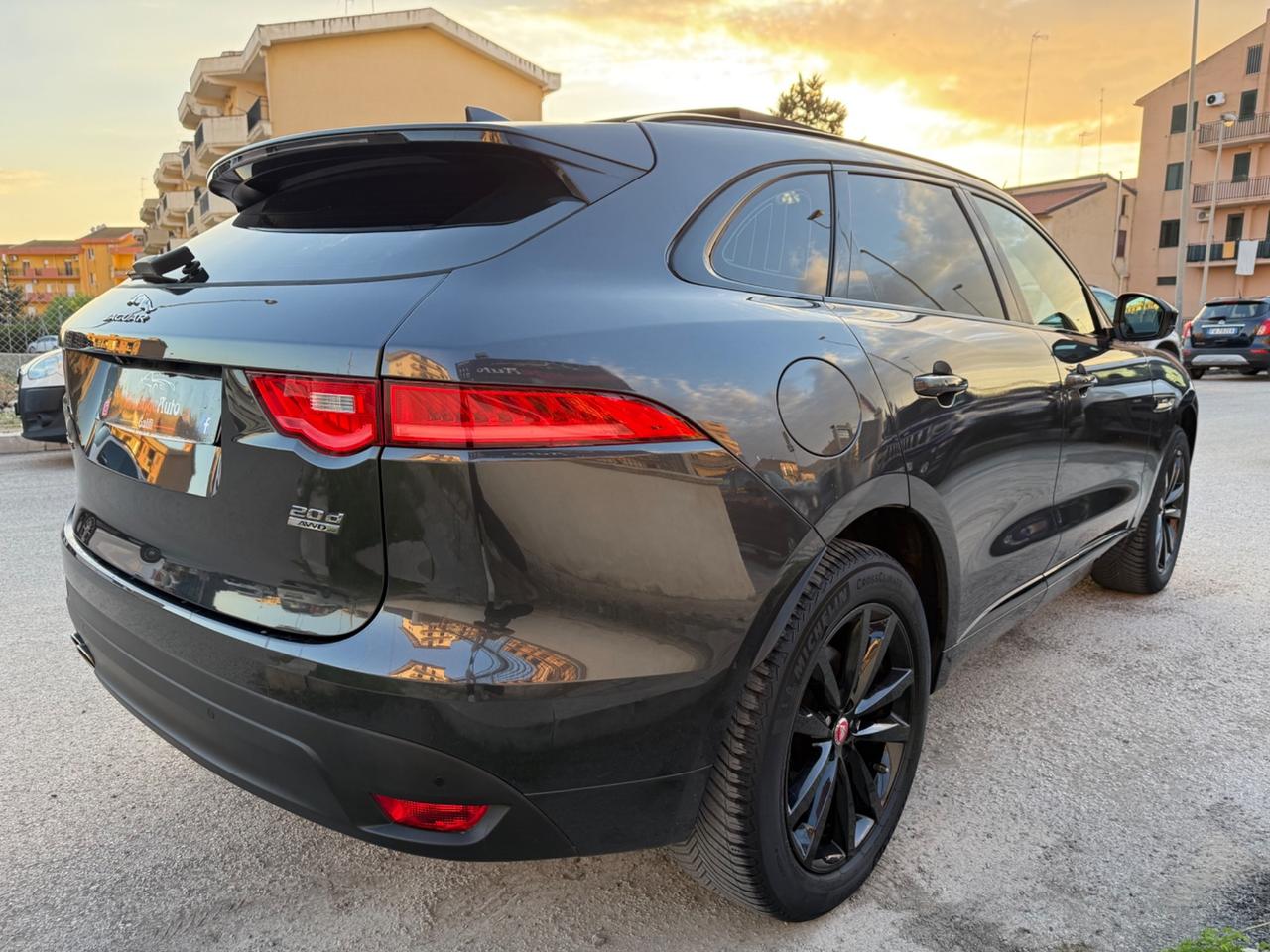 Jaguar F-Pace 2.0 D 180 CV AWD aut. R-Sport 12/2019