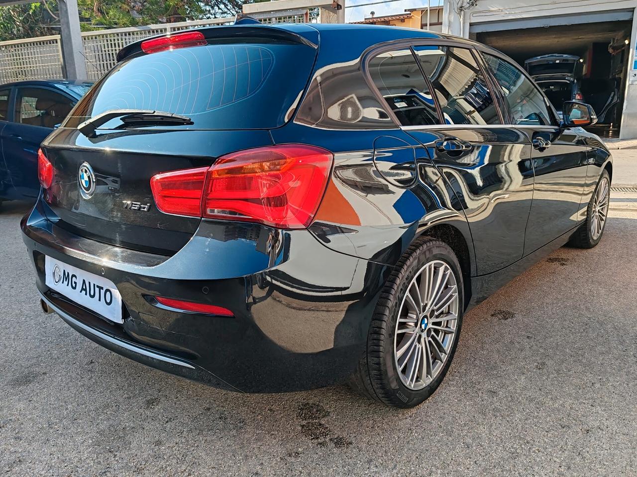 Bmw 116 116d 5p. Urban