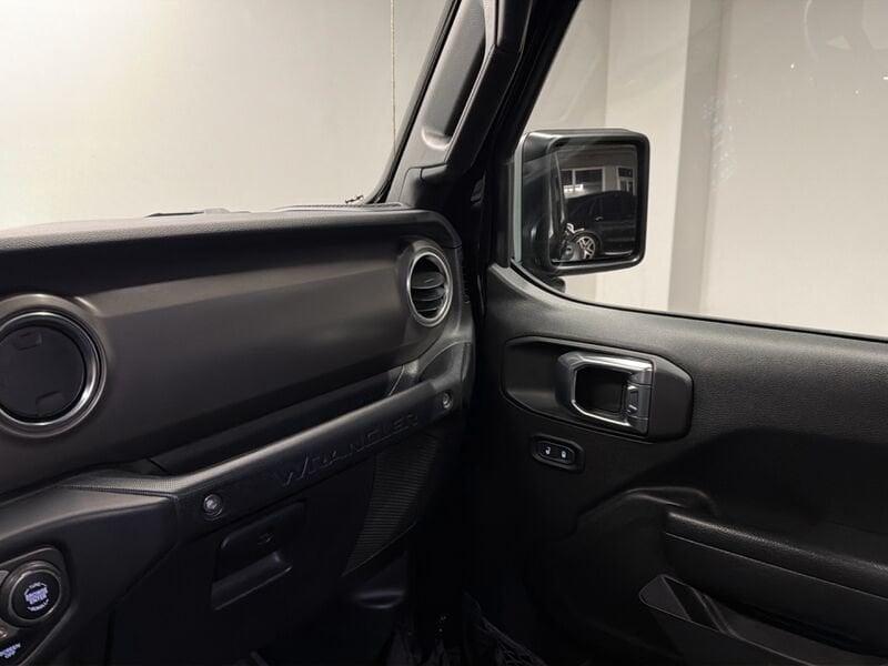 Jeep Wrangler 2.0 TURBO RUBICON