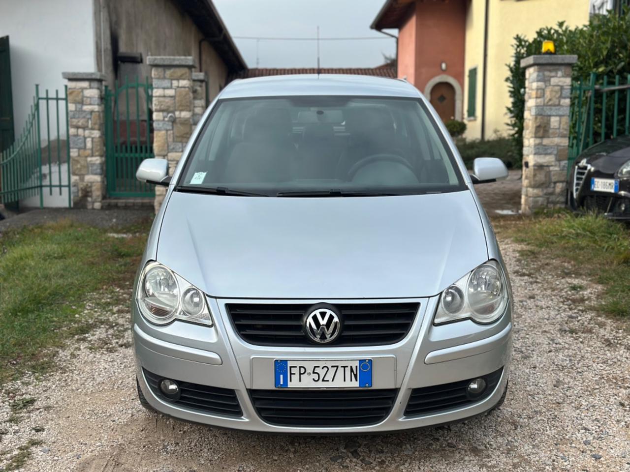 Volkswagen POLO 1.4/80CV TDI 5P SPORTLINE NEOPAT