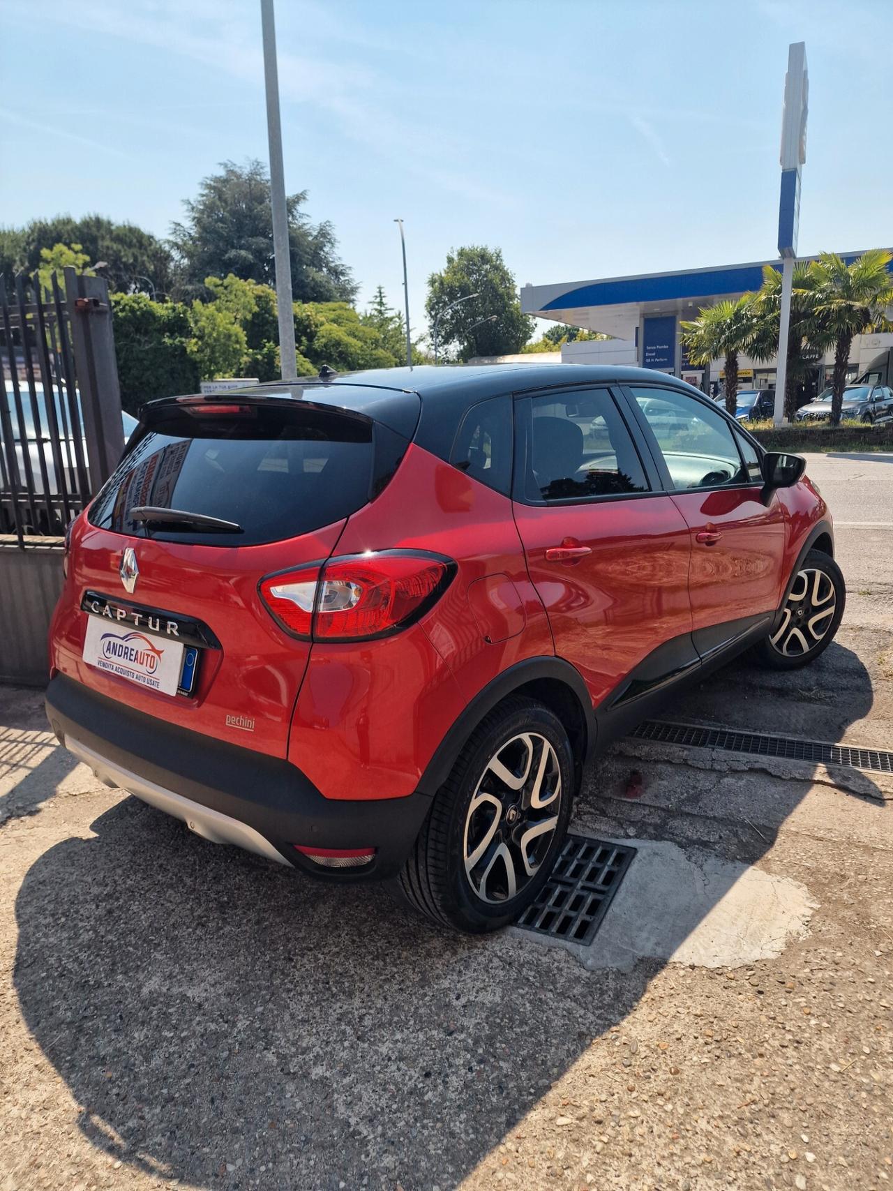 Renault Captur TCe 12V 90 CV UNICPR/ CATENA OK.