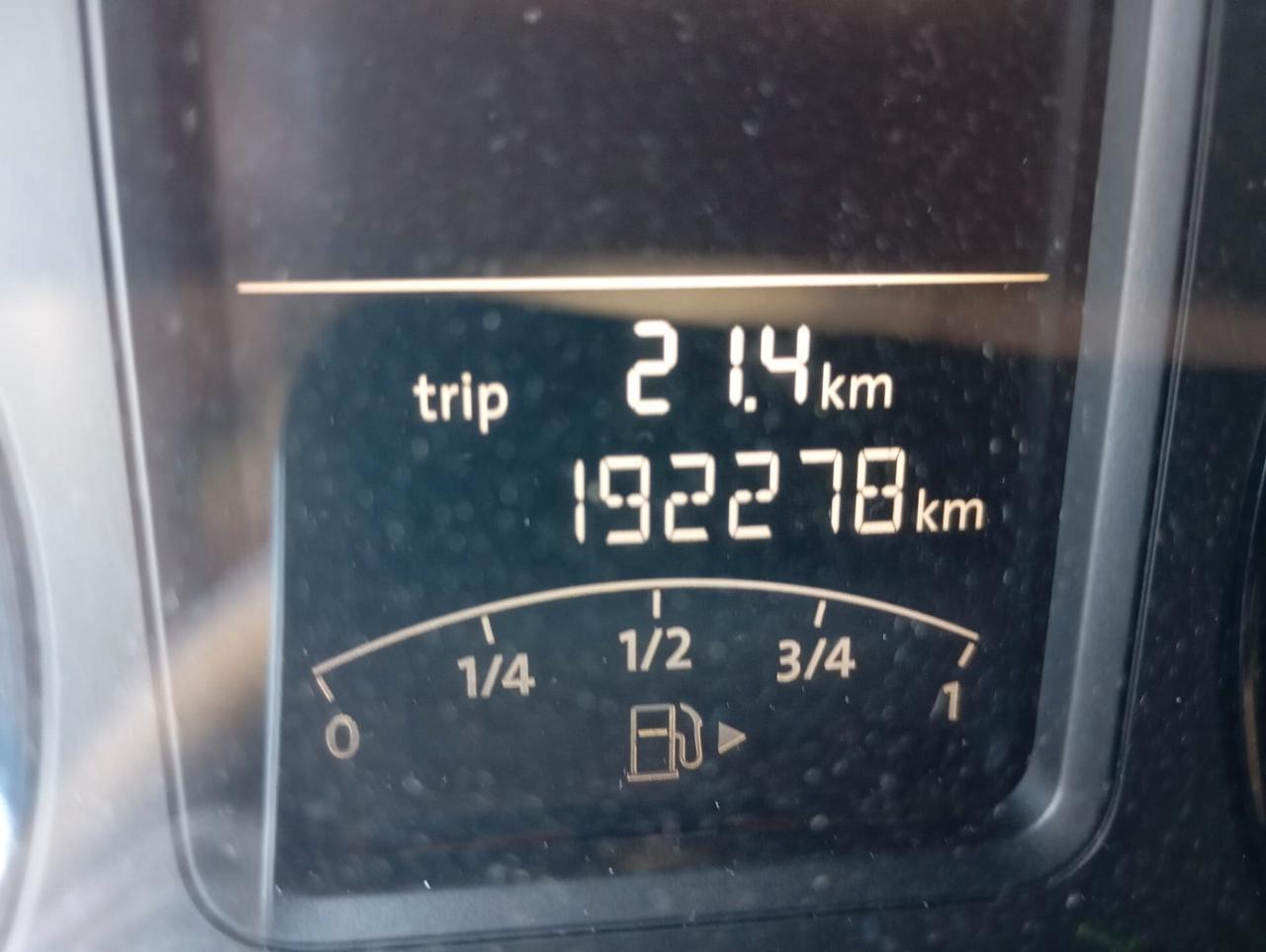 Volkswagen Polo 1.6 Comfortline-2010