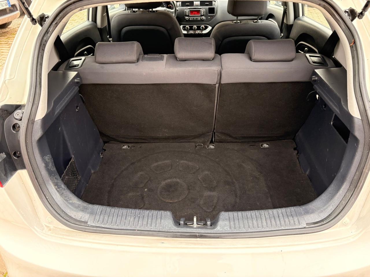 Kia Rio 1.1 CRDi 5p. Cool