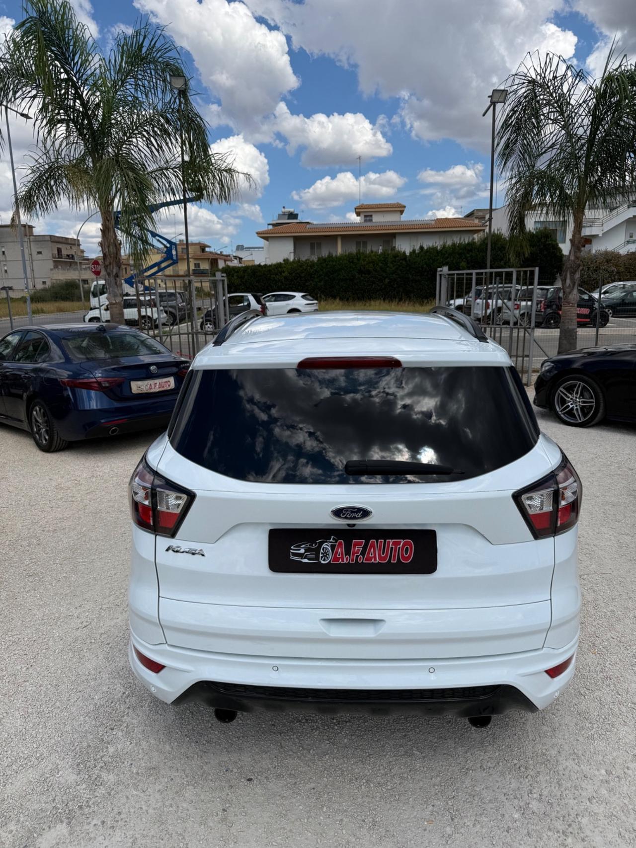Ford Kuga 2.0 TDCI 150 CV S&S 4WD Titanium