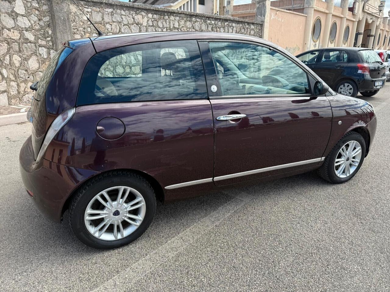 Lancia Ypsilon 1.4 Oro Ecochic GPL