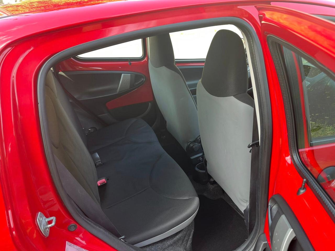 Toyota Aygo 1.0 VVT-i 68CV 5 porte Active