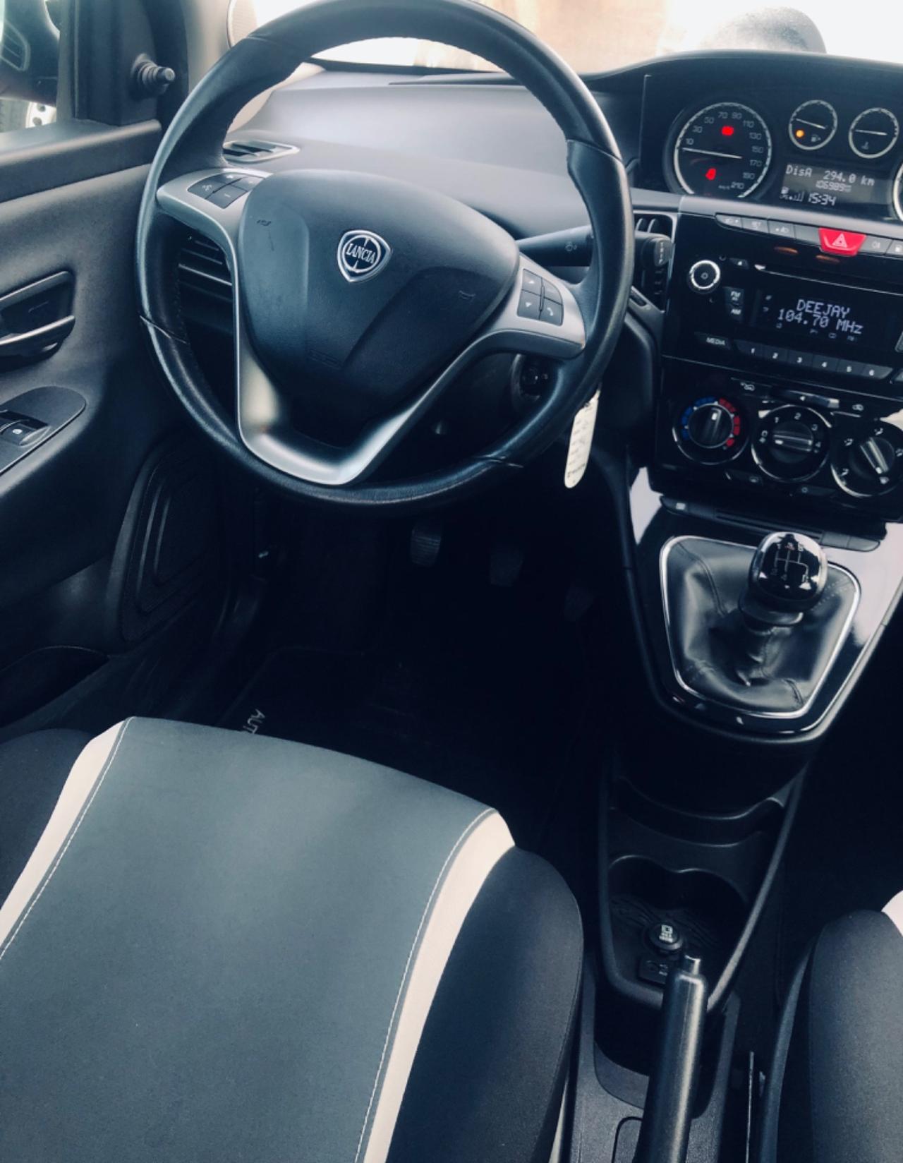 Lancia Ypsilon 1.2 69 CV 5 porte GPL Ecochic Elefantino