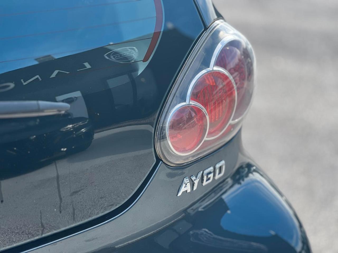 Toyota Aygo 1.0 12V VVT-i 5 porte Now Connect