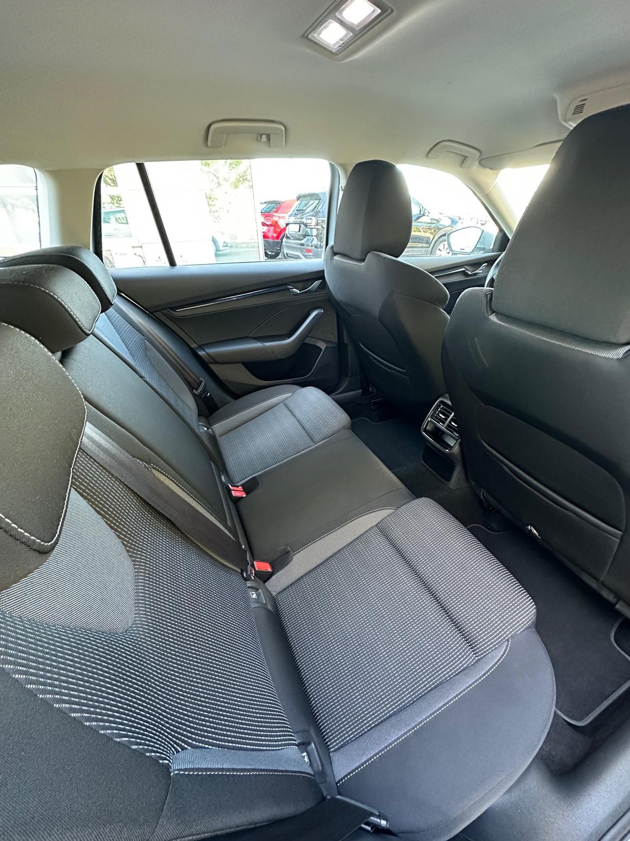 Skoda Octavia 2.0 TDI EVO SCR 150 CV DSG Wagon Executive - 2021