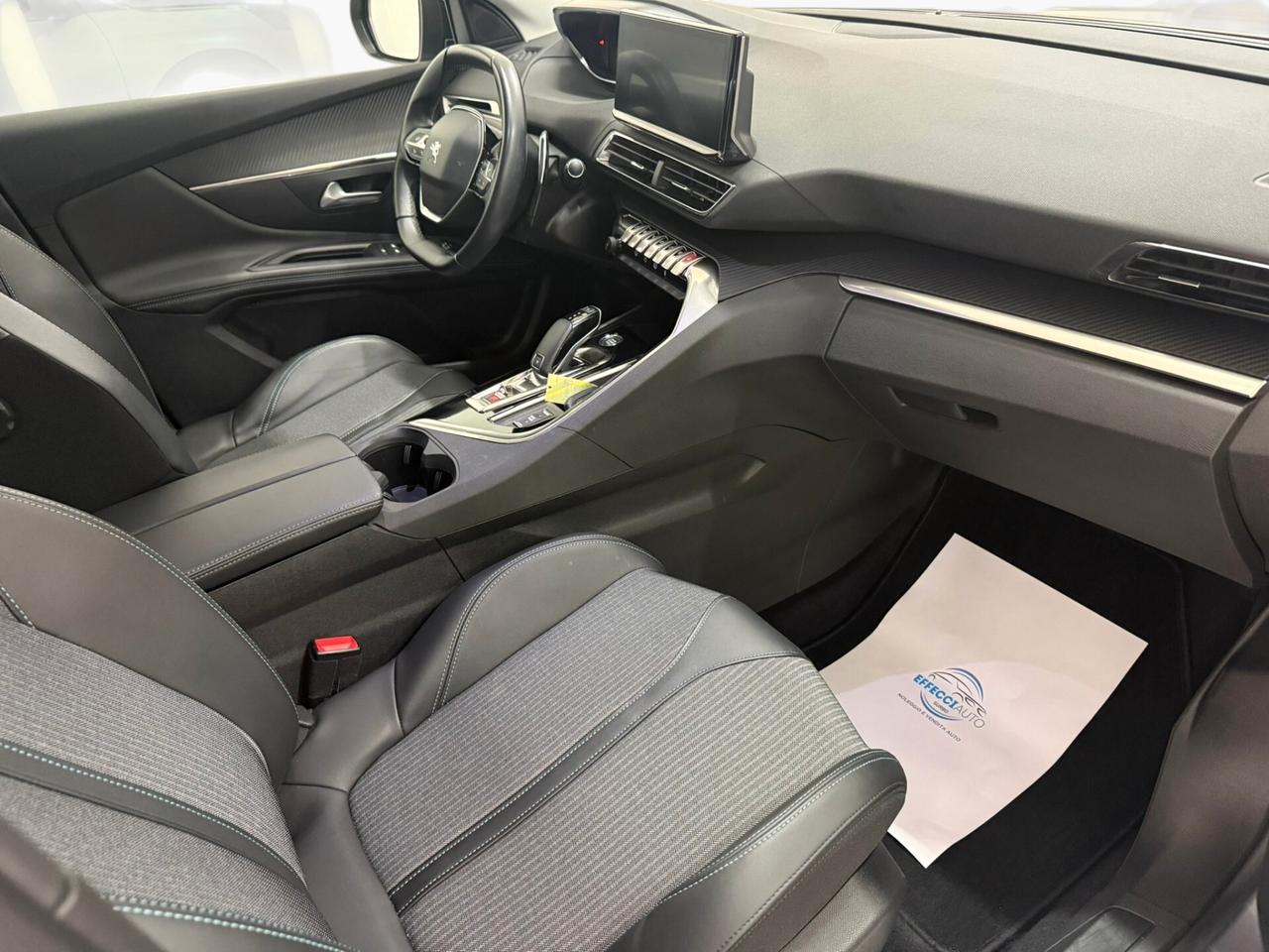 Peugeot 3008 BlueHDi 130 S&S EAT8 Allure