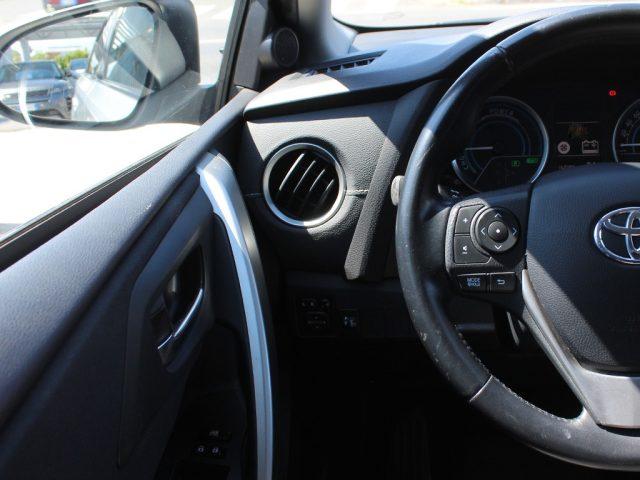 TOYOTA Auris Touring Sports 1.8 Hybrid Lounge