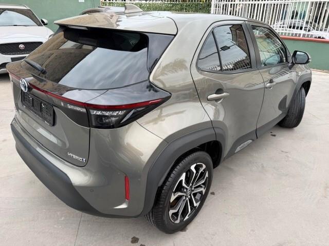 Toyota Yaris Cross 1.5 Hybrid 5p. E-CVT AWD-i Lounge