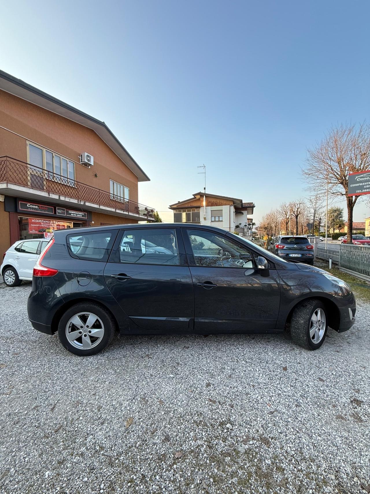 Renault Scenic Scénic 1.9 dCi 130CV Luxe
