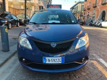 Lancia Ypsilon 1.2 69 CV 5 porte Unyca