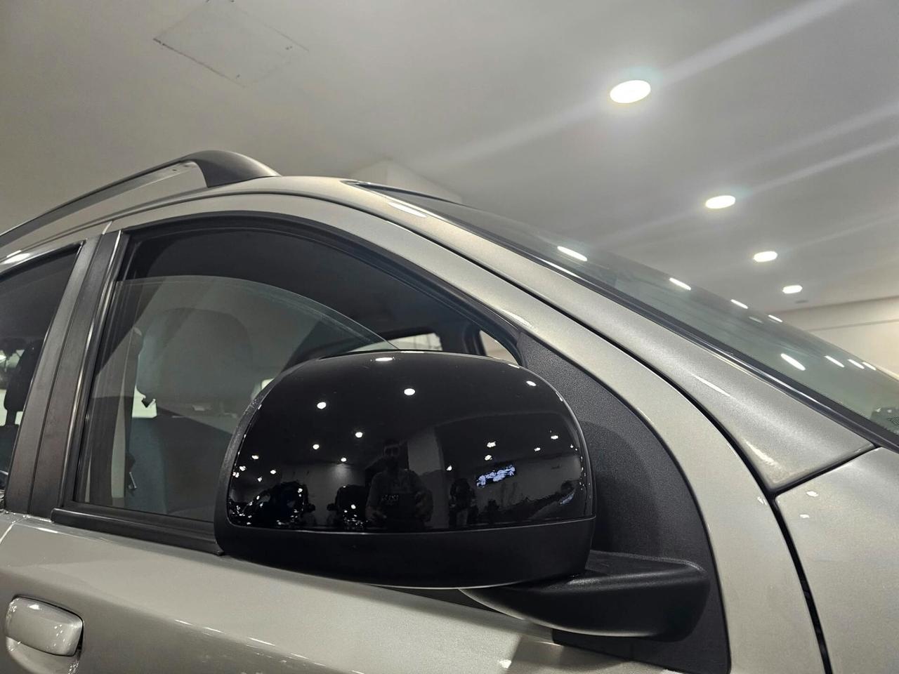 NUOVA FIAT PANDA EMOTION 1.2 BENZ 60CV - AUTO COME NUOVA