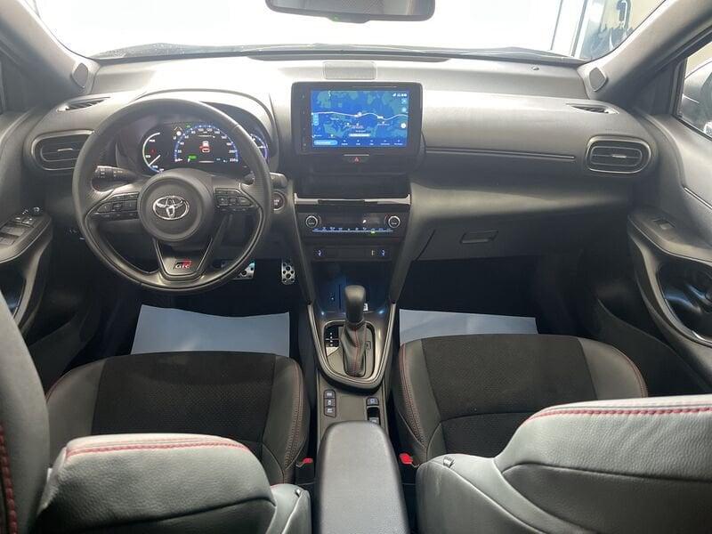 Toyota Yaris Cross 1.5 Hybrid 5p. E-CVT GR SPORT KM0 iva esposta