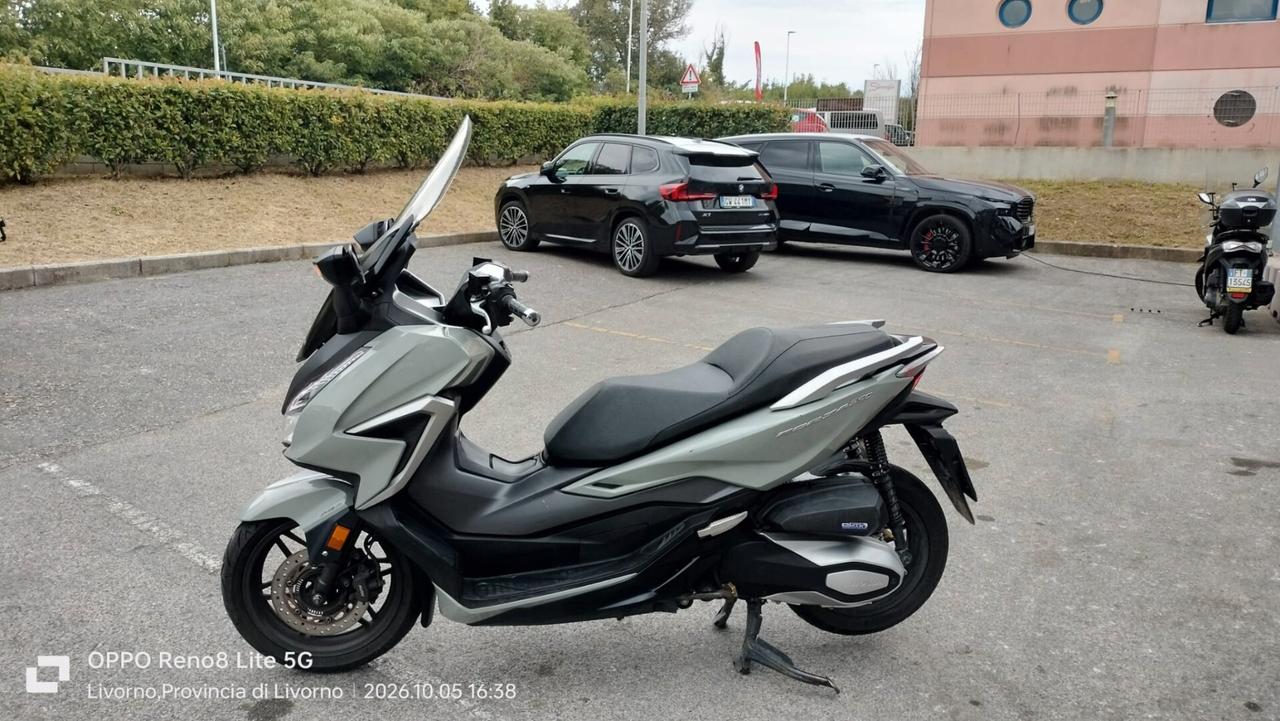 Honda Forza 350