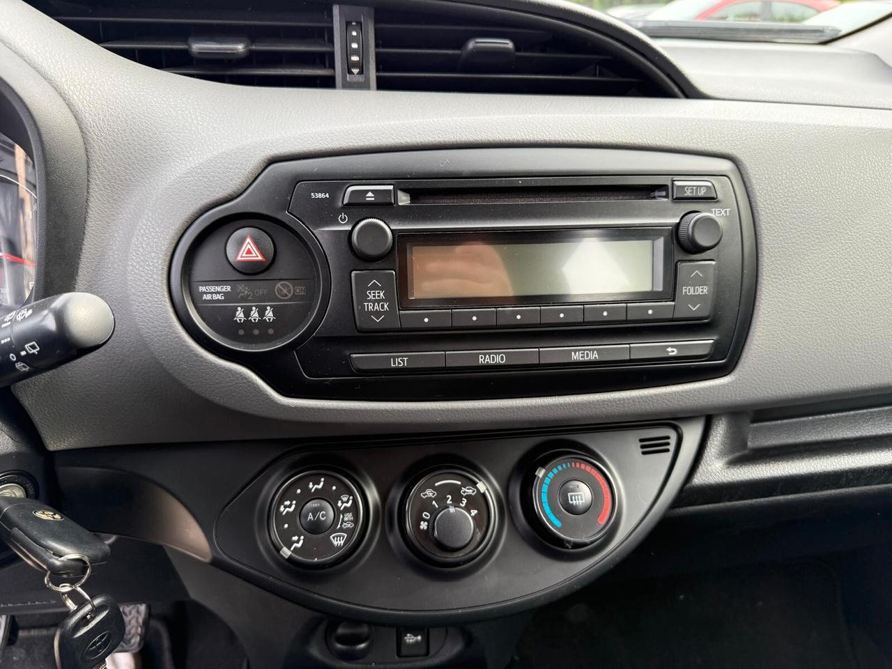 Toyota Yaris 1.4 D-4D 5 porte Lounge
