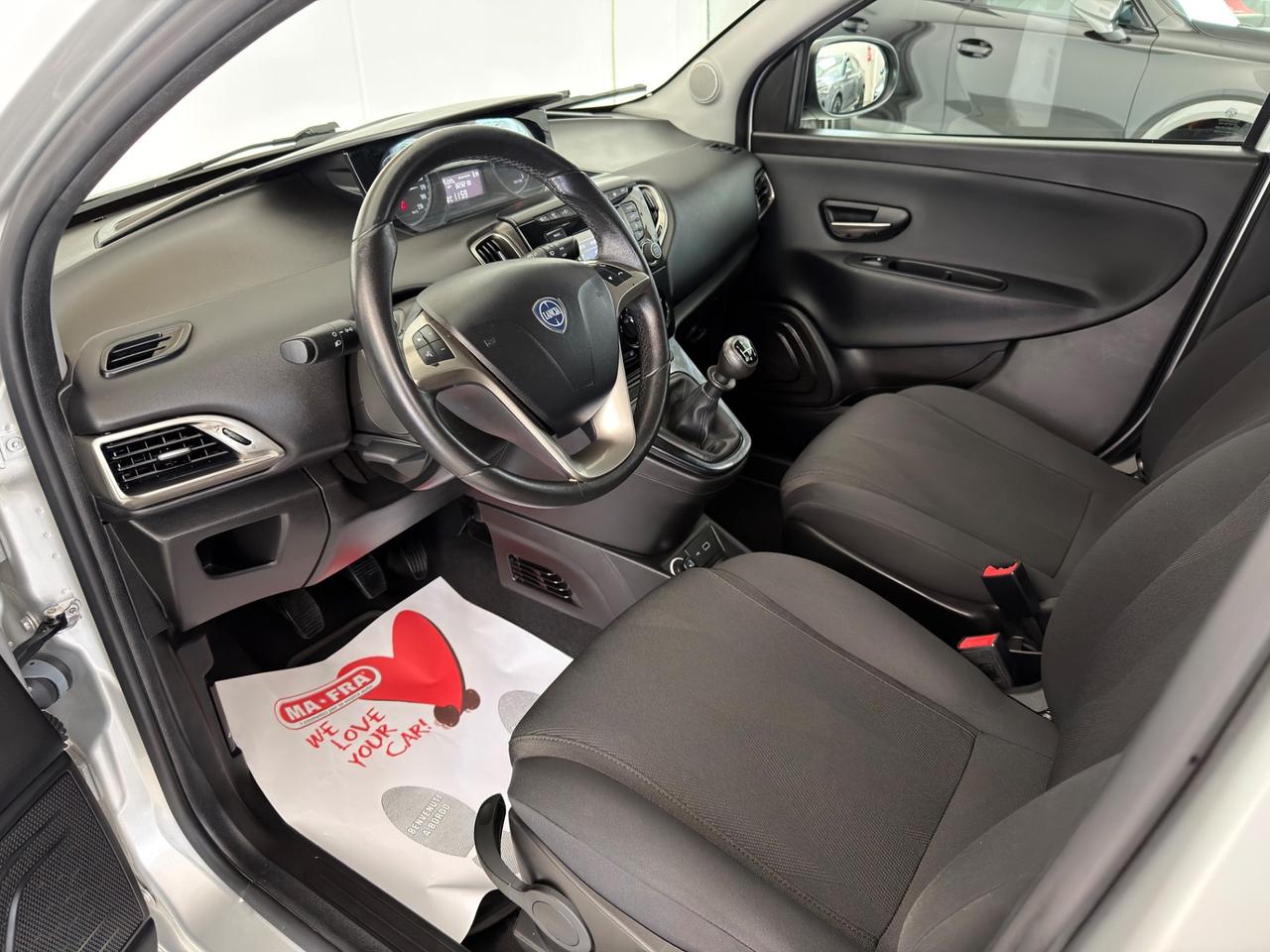 Lancia Ypsilon 1.2 69 CV 5 porte S&S Gold