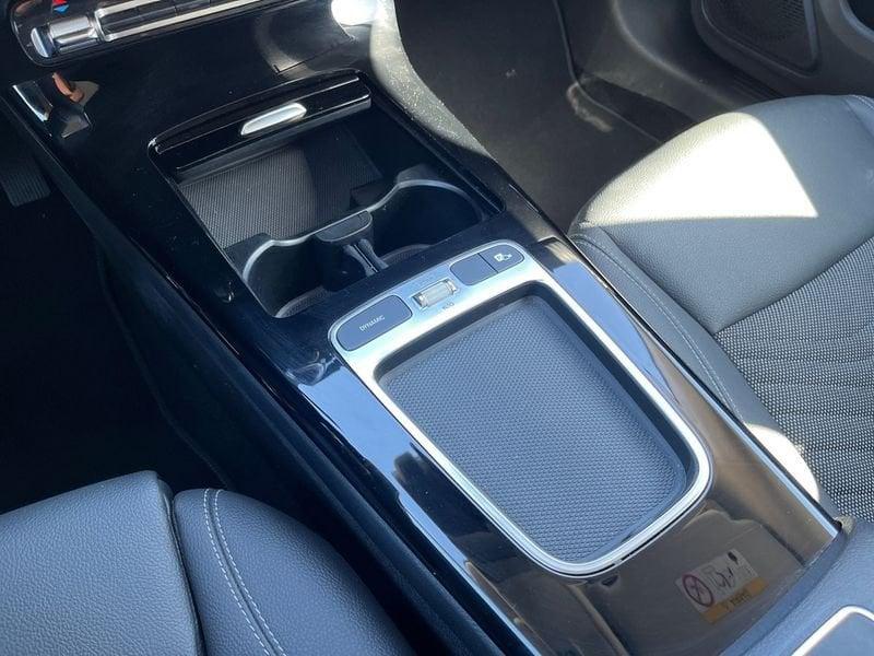 Mercedes-Benz CLA Shooting Brake 180 d Advanced auto