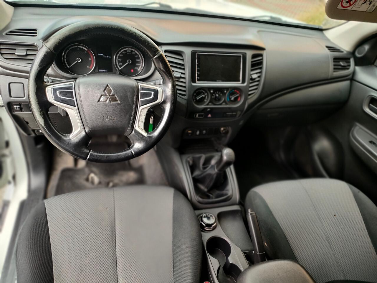 Mitsubishi L200 2.3 TD 4WD IVA ESCLUSA