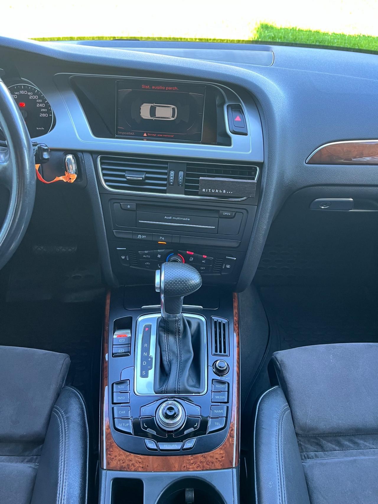 Audi A4 120CV