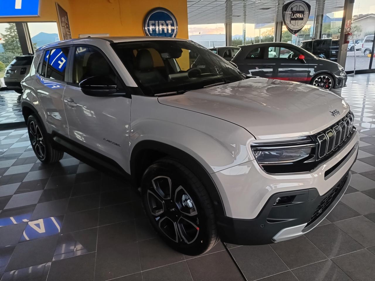Jeep Avenger 1.2 Turbo 110 CV MHEV Summit