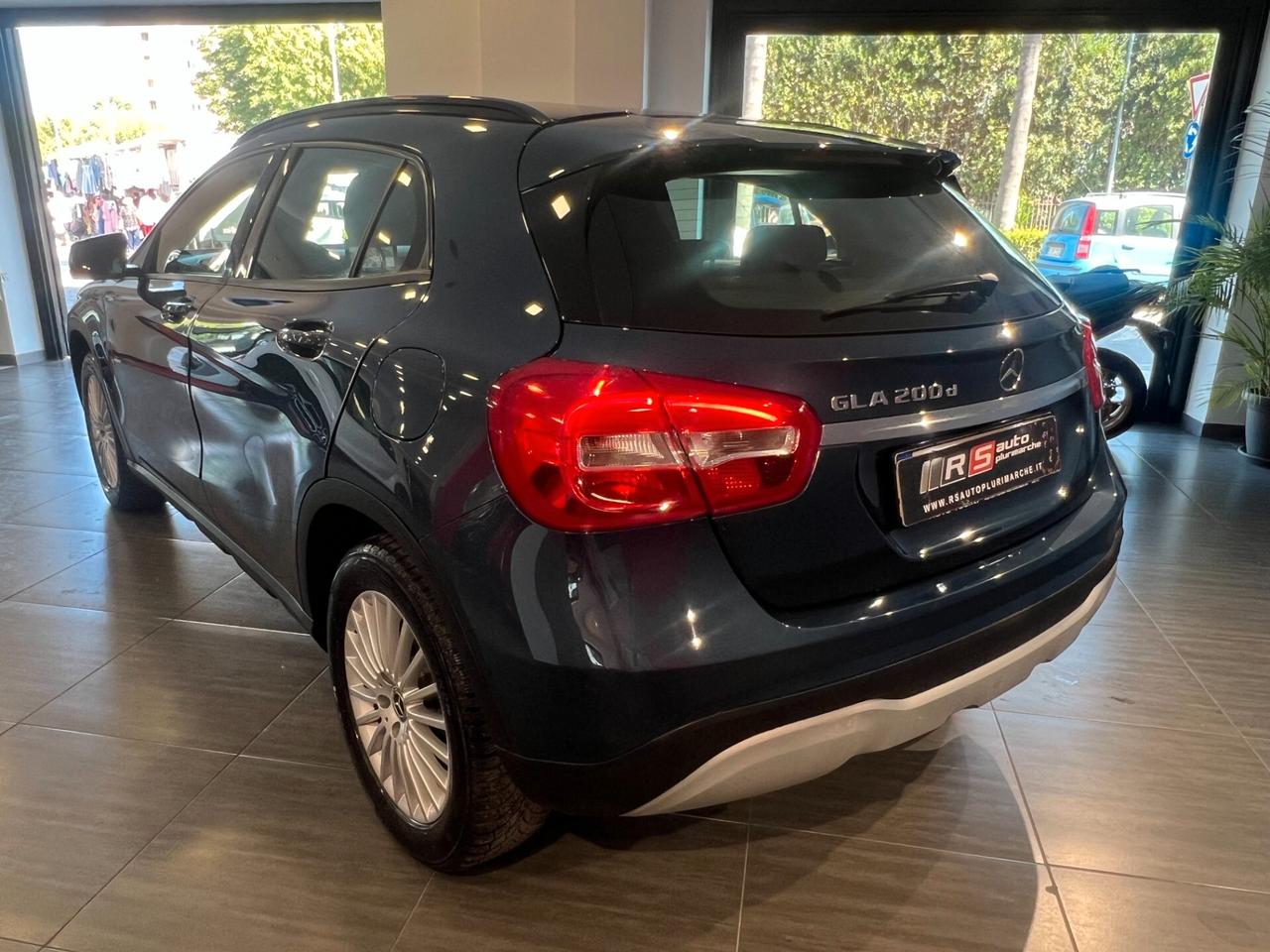 Mercedes-benz GLA 200d Automatic